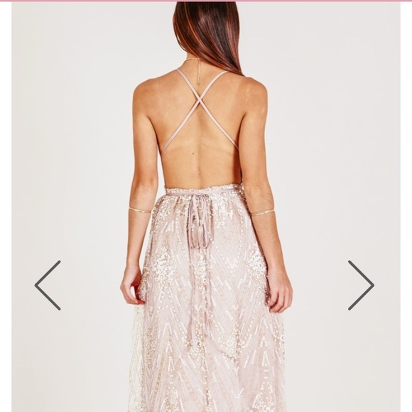 Showpo. Dresses & Skirts - Showpo Maxi Dress